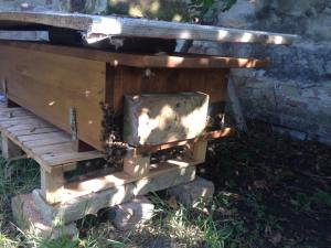 BienenKistenÜberfall_Ziegel